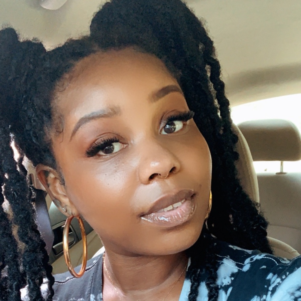 Meet your Posher, Rae